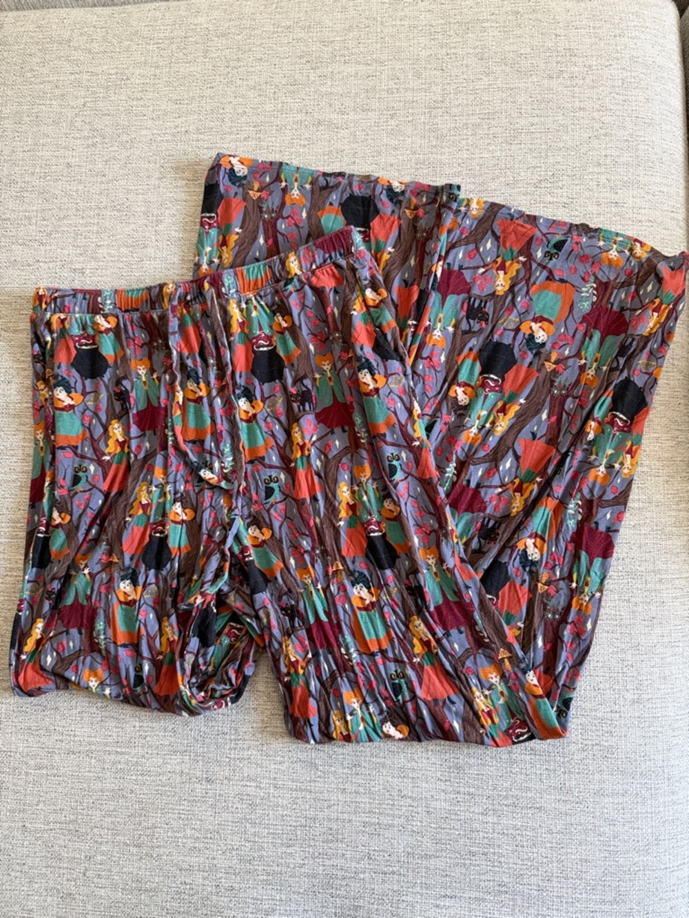 Posh Peanut Disney Hocus Pocus Women’s Puddle Pants